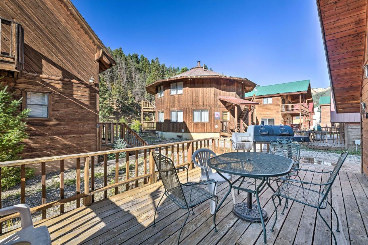 Ski-Inandski-Out Red River Cabin With Mtn Views! Exterior photo
