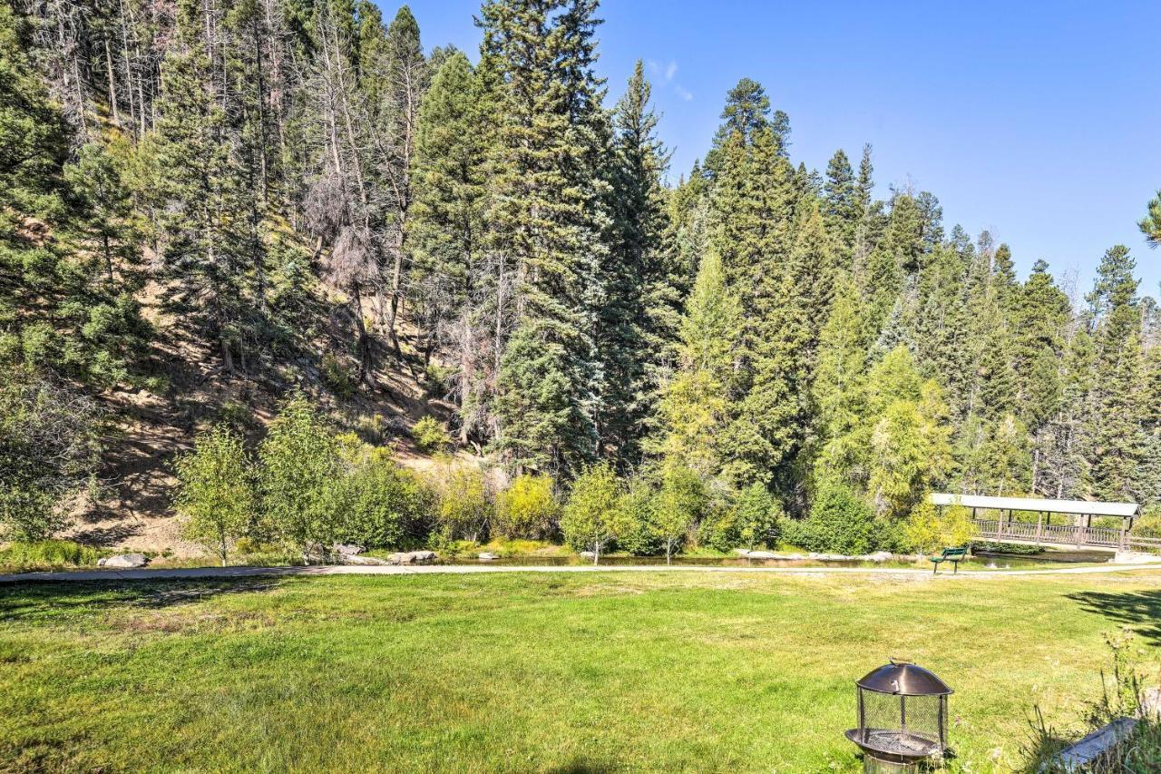 Ski-Inandski-Out Red River Cabin With Mtn Views! Exterior photo